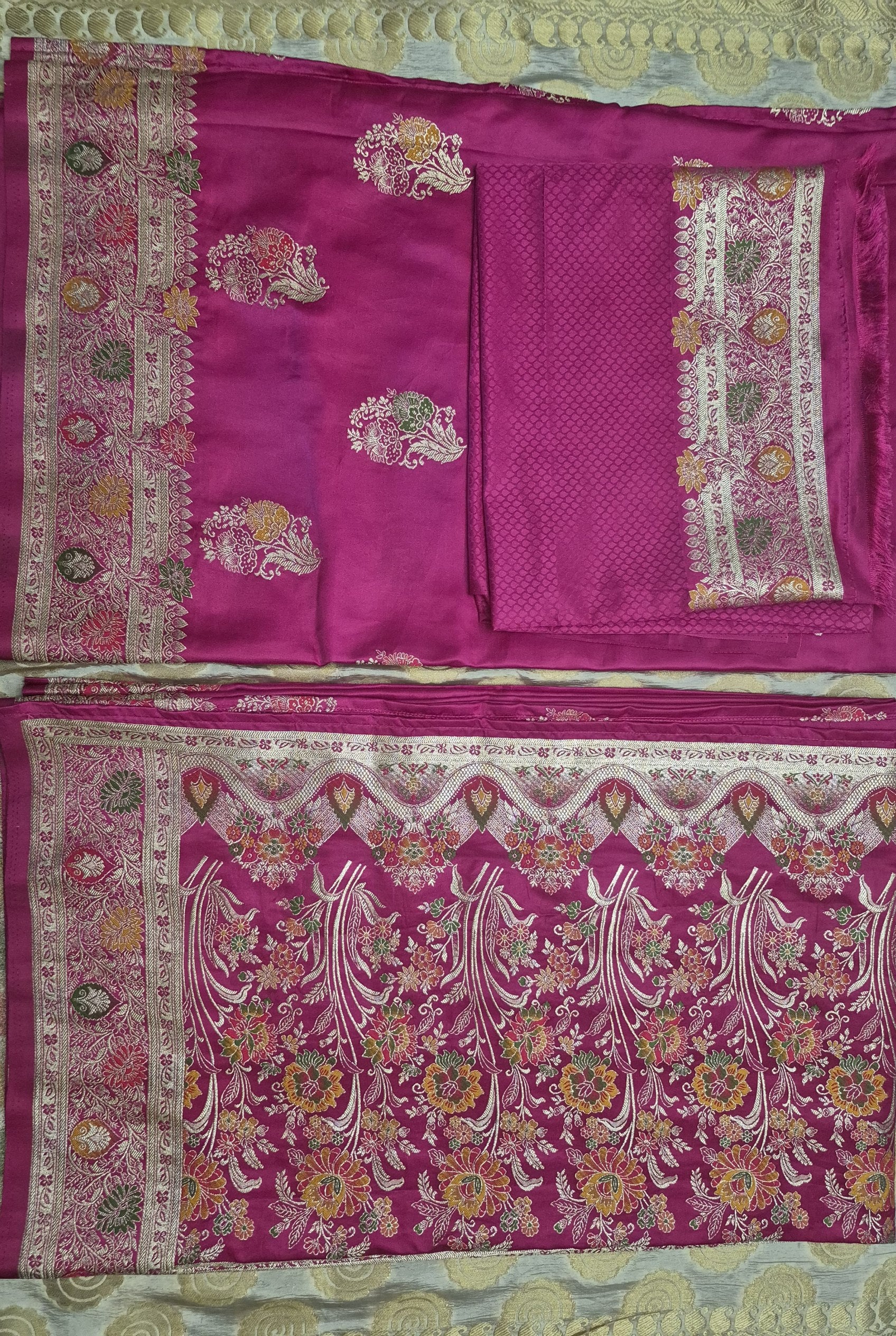 Eeshas Davani Saree - Banarasi Saree (2 Piece set)