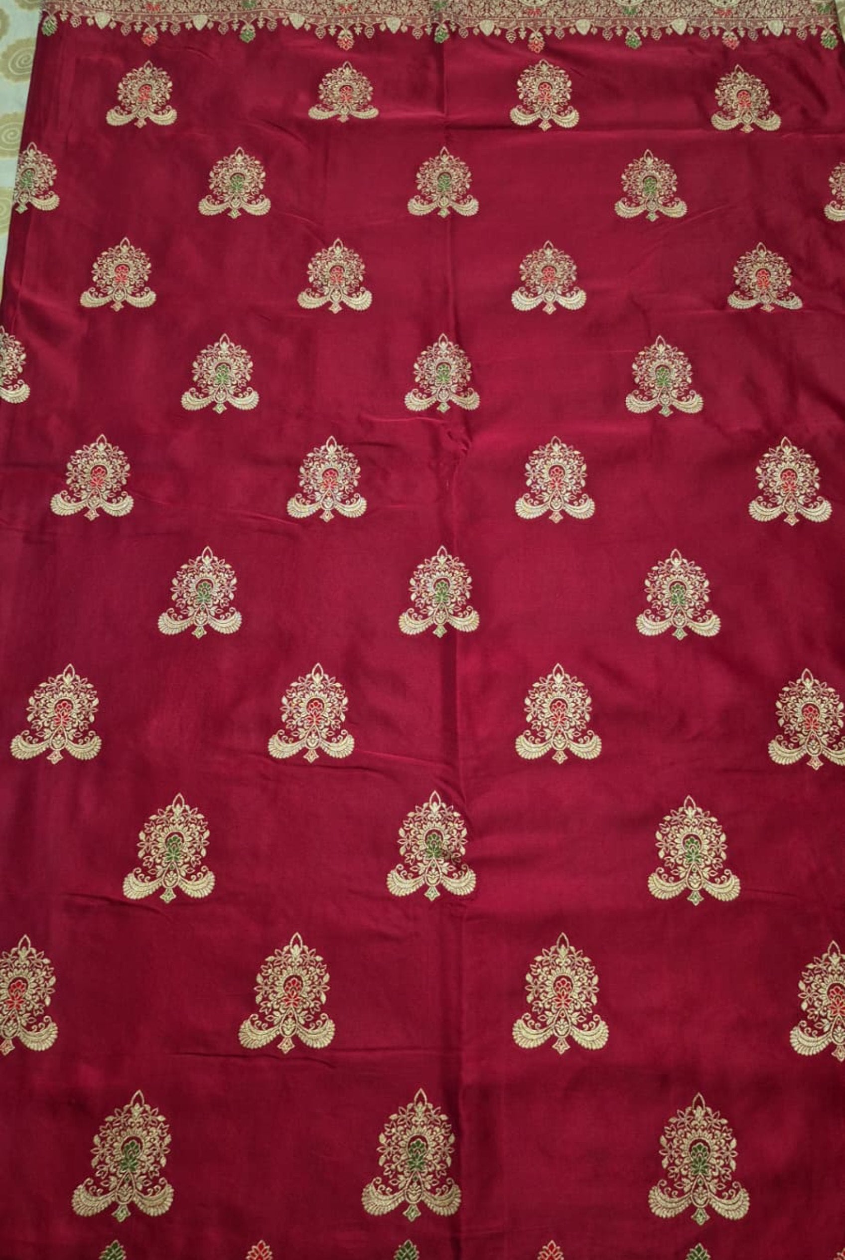 Banarasi Traditional saree (1 piece)